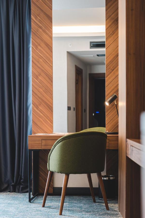 Bristol Hotel Podgorica Extérieur photo